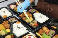 No.2112《うるま市石川》☆食品スーパーで働こう☆お惣菜・お寿司の盛り付け＆清掃業務／WワークOK